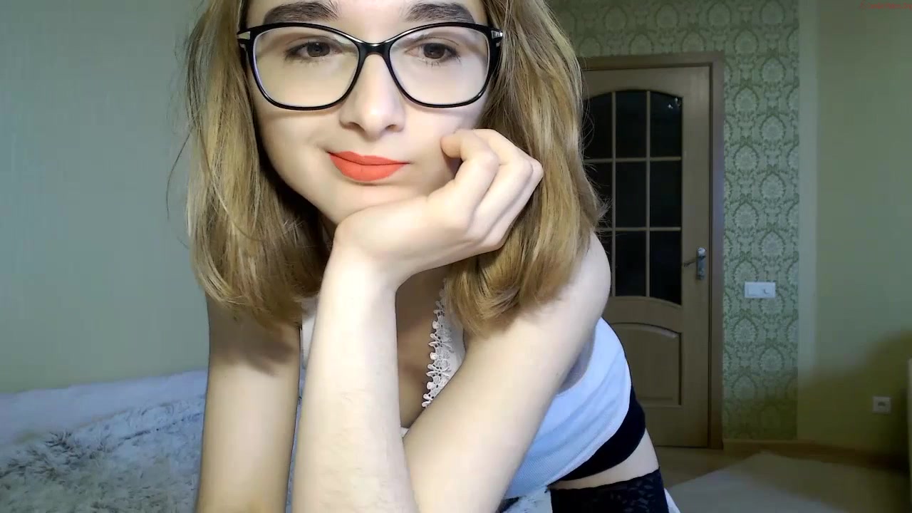 Cute teen Lina in glasses on webcam / Analdin.com