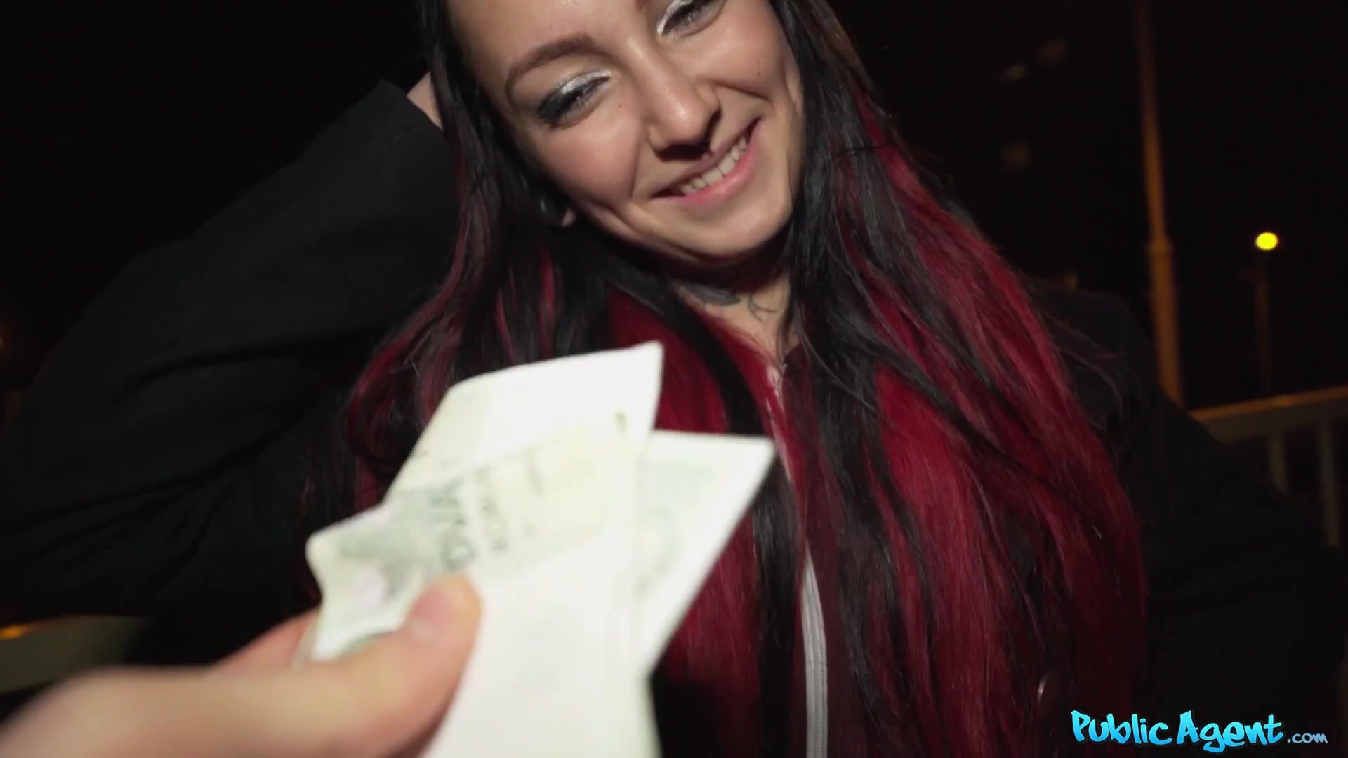 Sharlotte Thorne Gets Naughty In Boiler Room / Analdin.com