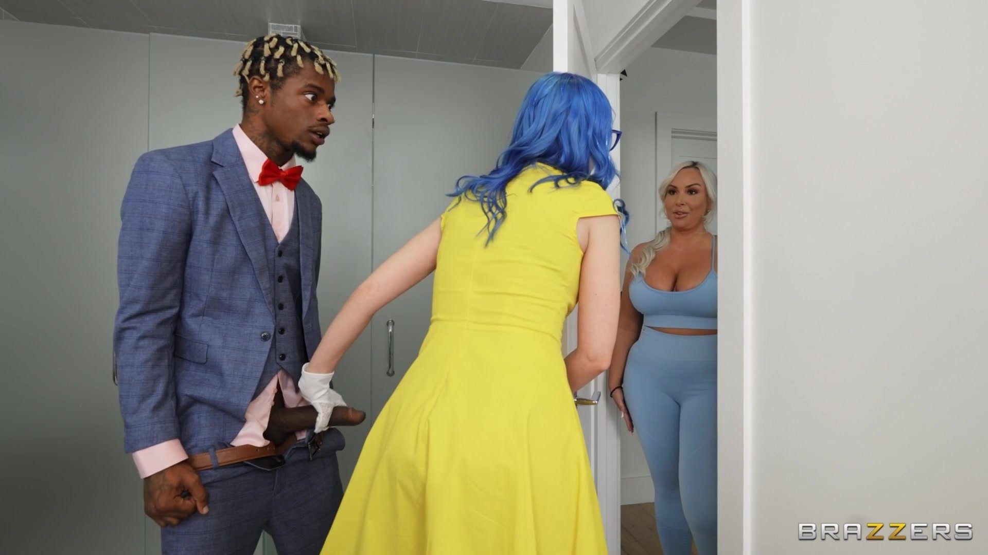 Perverted tarts heart-stopping interracial scene