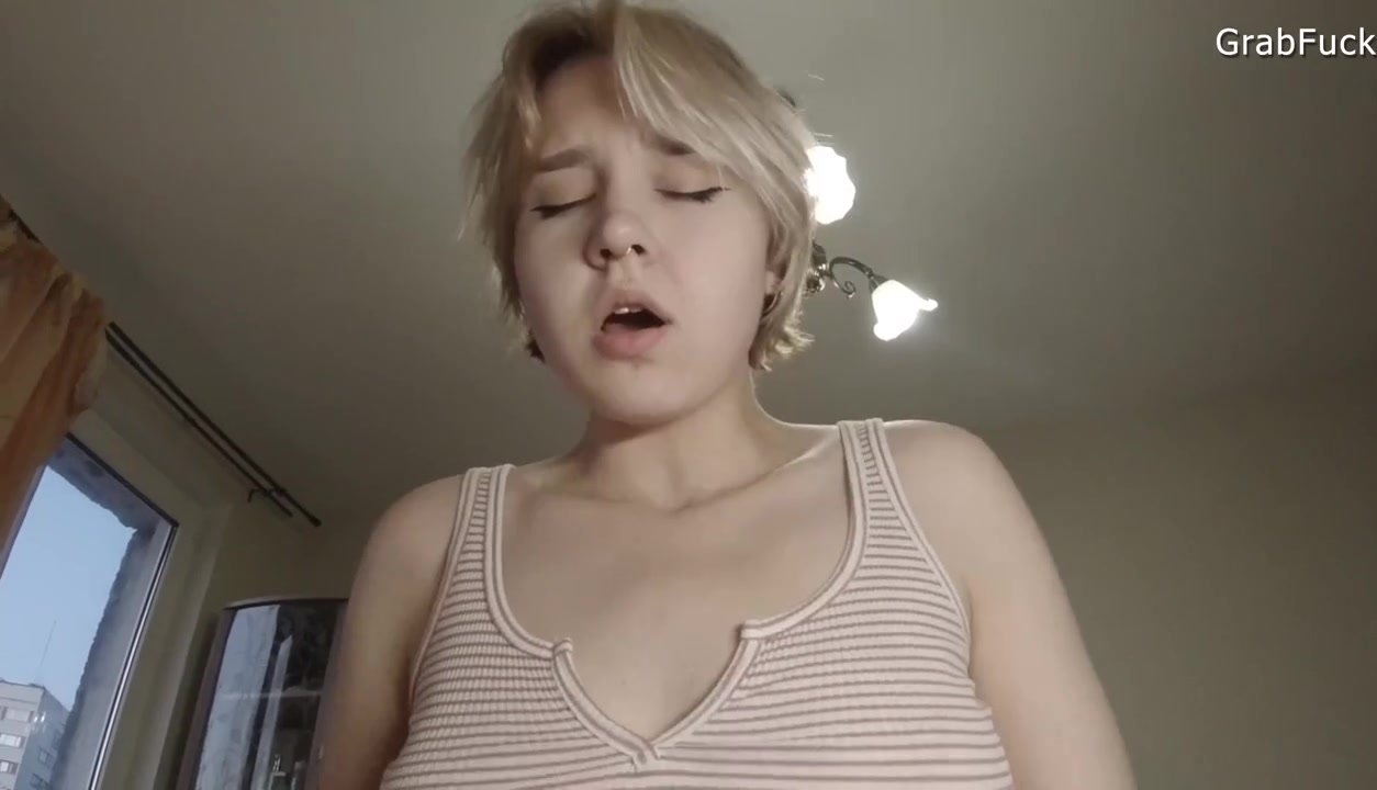 Alluring Russian beauty ignites raw passion in exclusive hub